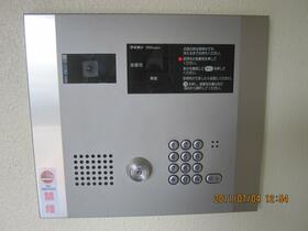 2/2 エントランス