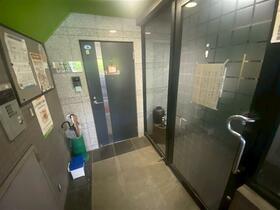 15/15 エントランス