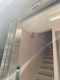 15/15 エントランス