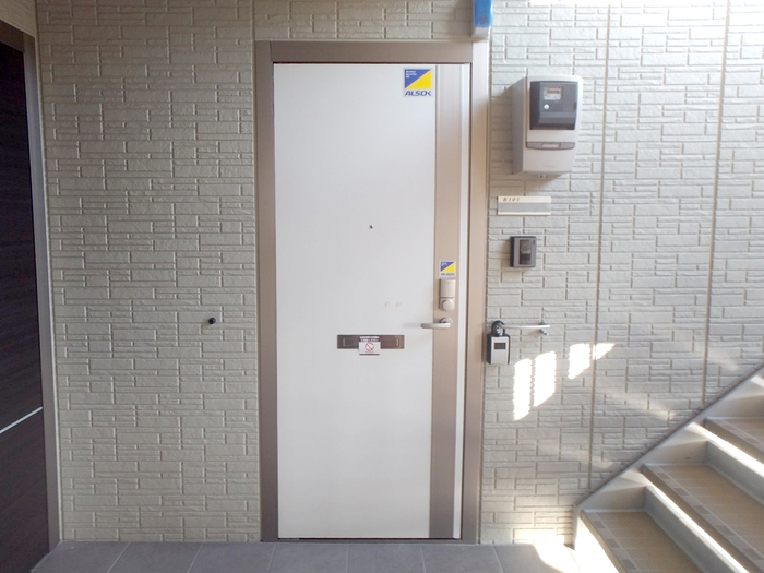 18/20 エントランス