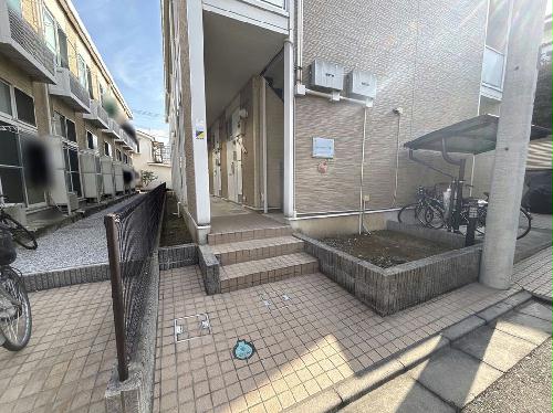 14/14 エントランス