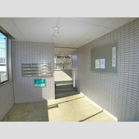 2/3 エントランス