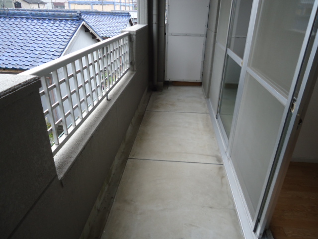 20/30 バルコニー