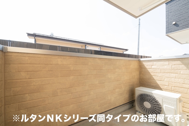 13/20 バルコニー