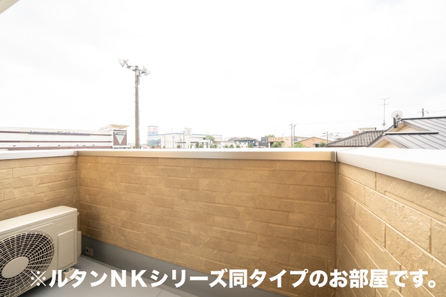 13/20 バルコニー