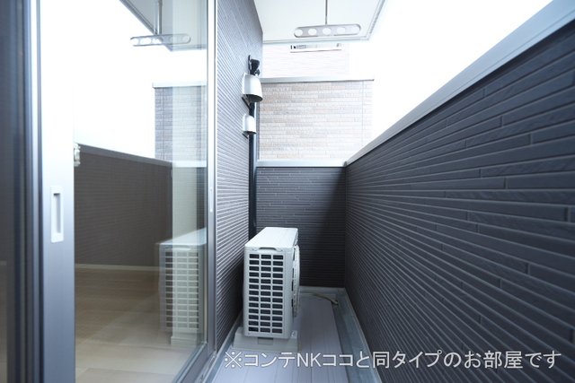 13/20 バルコニー