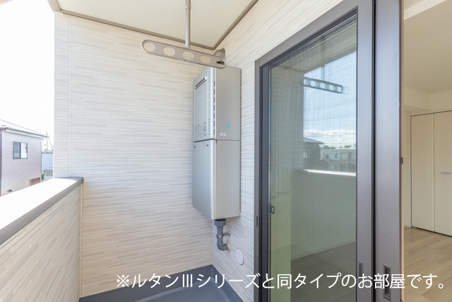 13/20 バルコニー