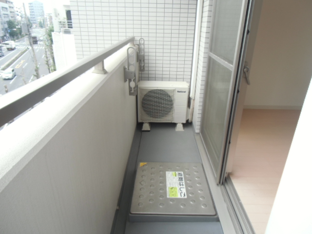 18/27 バルコニー