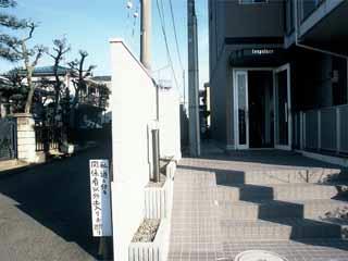 13/19 エントランス