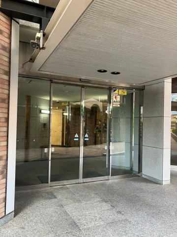 2/5 エントランス