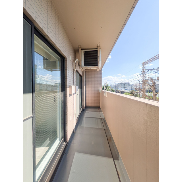 18/27 バルコニー