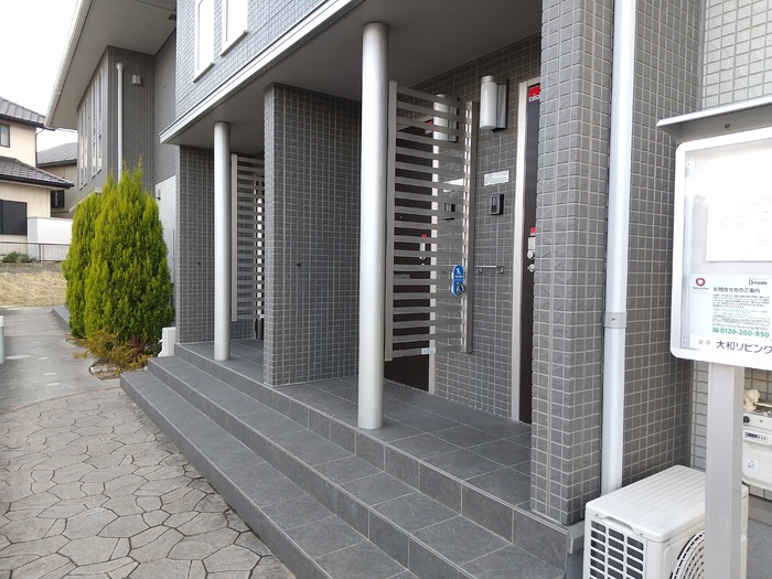 2/3 エントランス