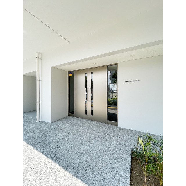 17/20 エントランス