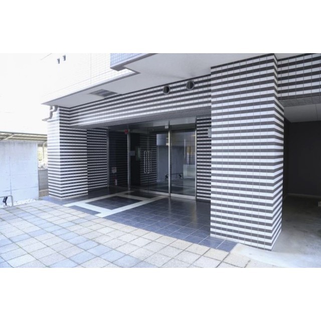 3/4 エントランス