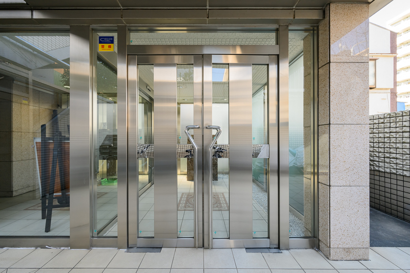 13/13 エントランス