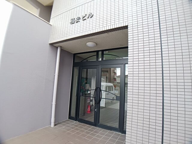 14/20 エントランス