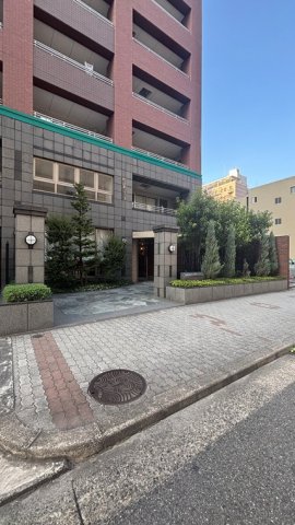 4/4 エントランス