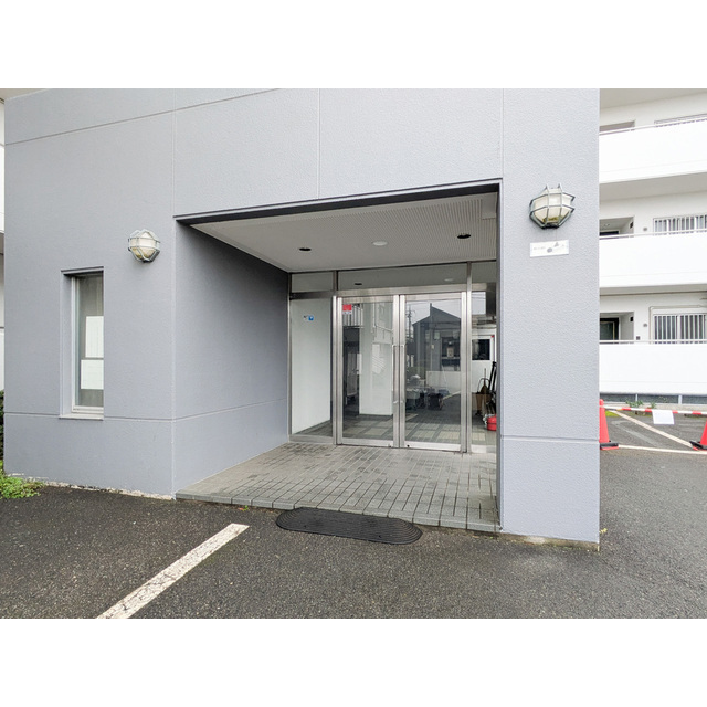 22/22 エントランス