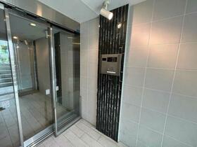 2/2 エントランス