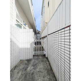 4/5 エントランス