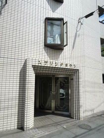 2/2 エントランス