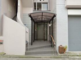 2/2 エントランス