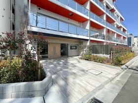 2/8 エントランス