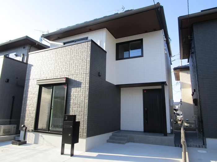 大野町２丁目戸建貸家の外観