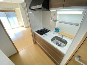 2/4 エントランス