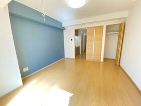 3/4 エントランス