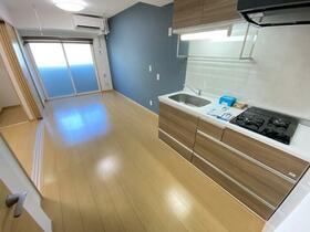 3/4 エントランス