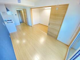 3/4 エントランス