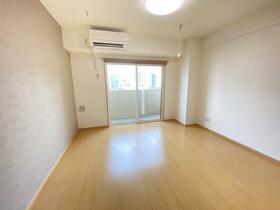 3/4 エントランス