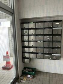 13/14 エントランス