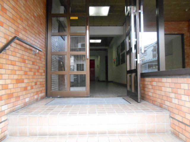 3/5 エントランス