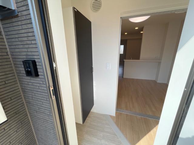 22/30 エントランス