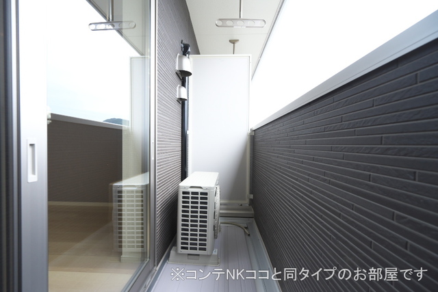 13/20 バルコニー