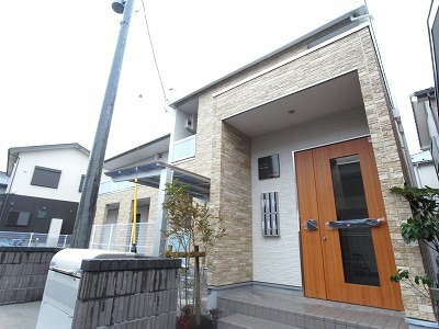 14/25 エントランス