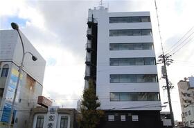 5/5 エントランス