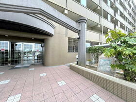 15/16 エントランス