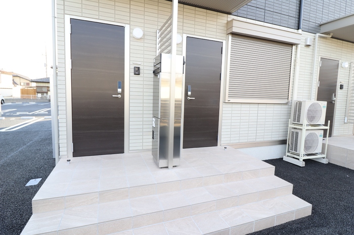 19/20 エントランス