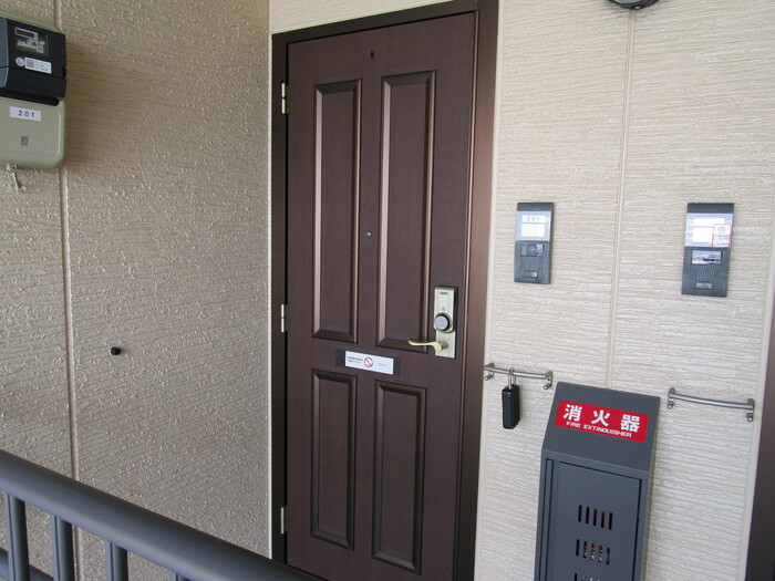 20/20 エントランス