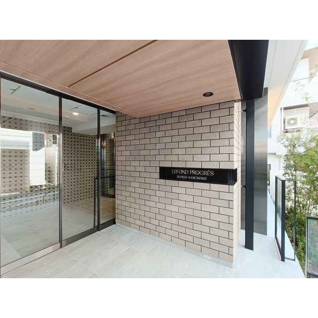 3/4 エントランス