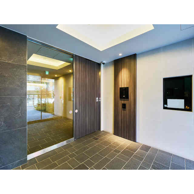 4/4 エントランス