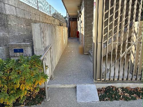 2/2 エントランス