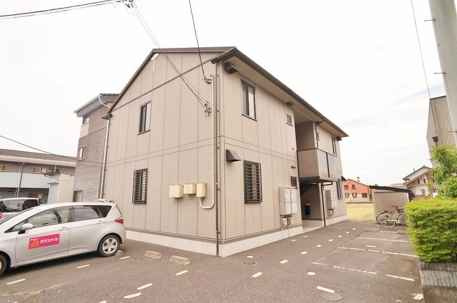 21/23 エントランス