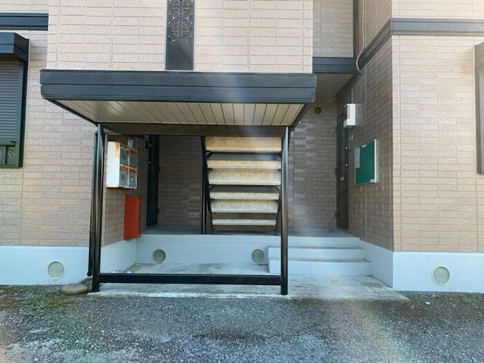 2/5 エントランス