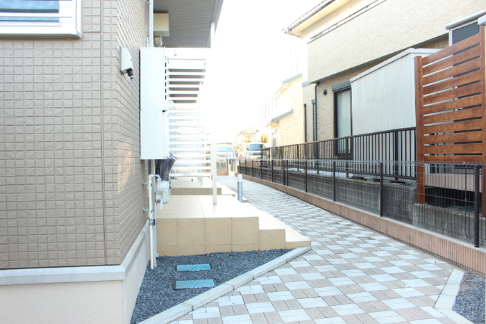 19/27 エントランス