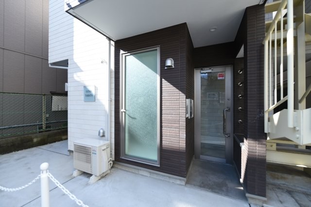 17/18 エントランス