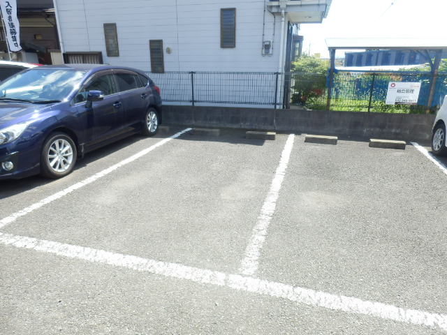 22/30 駐車場